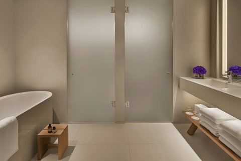 Premier Villa Suite - Bathroom