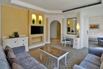 Family Suite, Larger Guest room, 1 King, Partial sea view