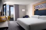 Breezy King, Larger Guest room, 1 King