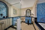 Family Suite, Larger Guest room, 1 King, Partial sea view