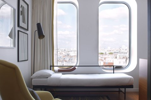 Artist Studio Suite - Sofa Bed
