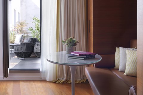 Artist Studio Suite - Sitting Area