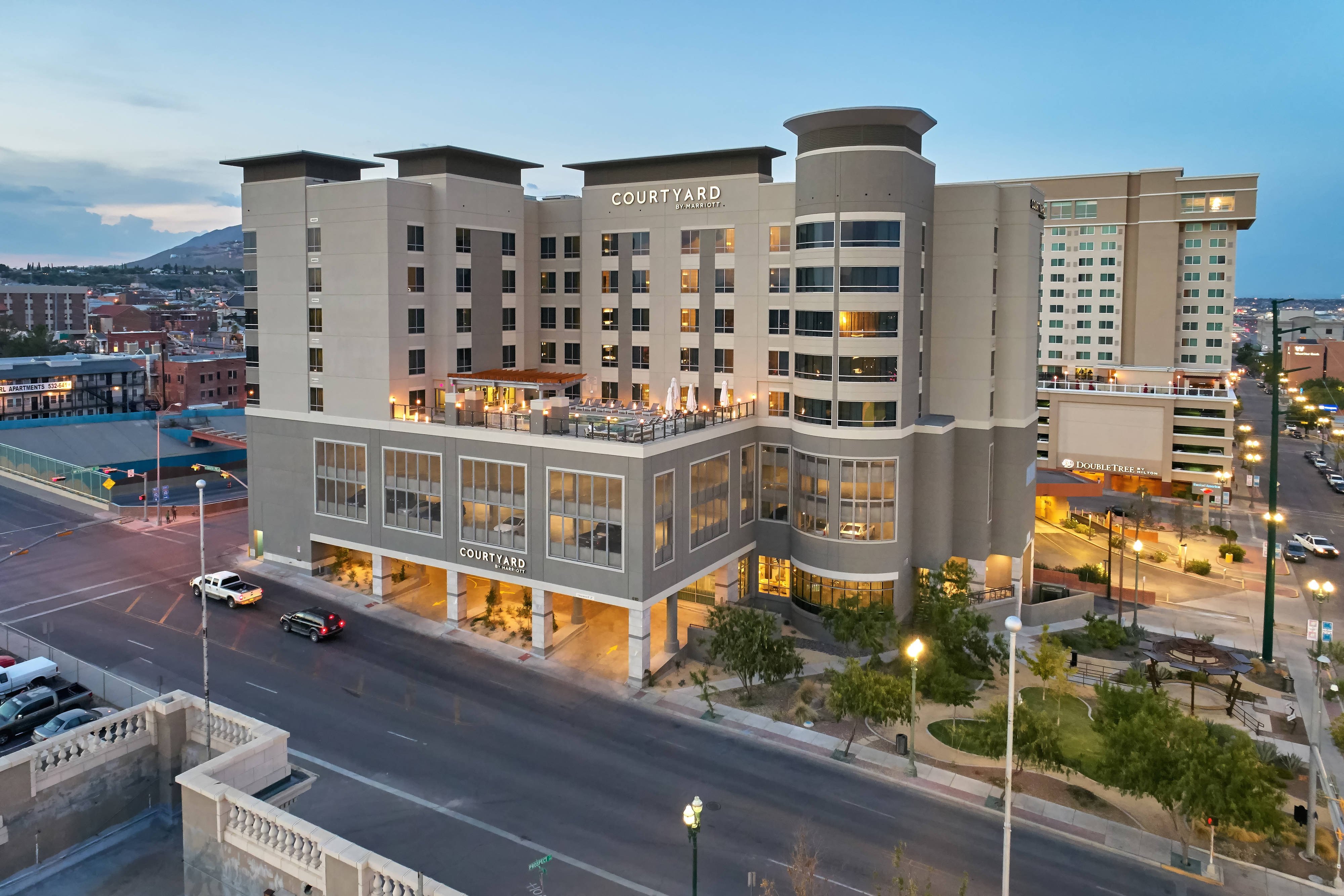 Courtyard Downtown Convention Center
