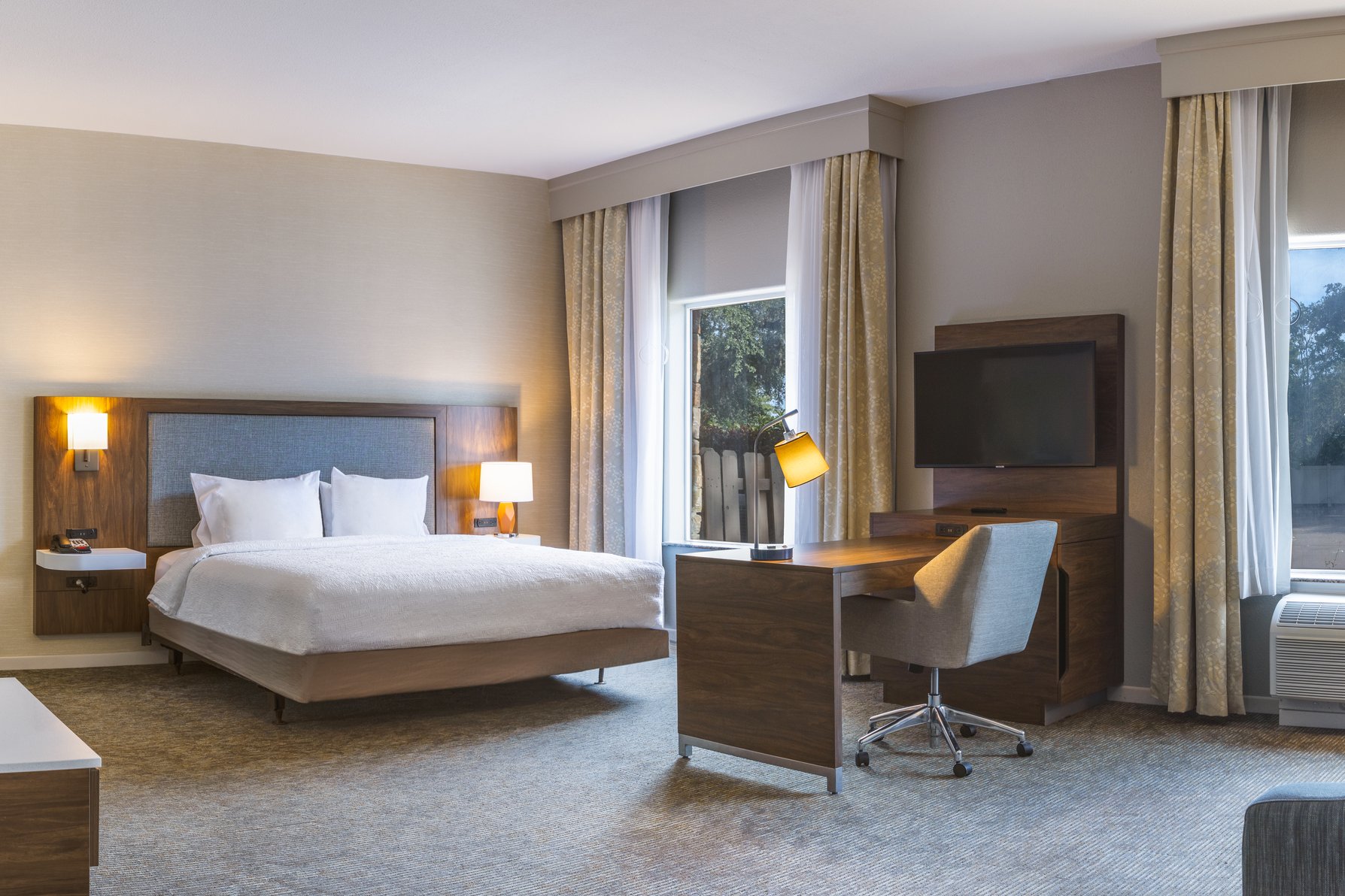 Hampton Inn & Suites by Hilton Boerne Room Type - 1 KING STUDIO STE NONSMOK
