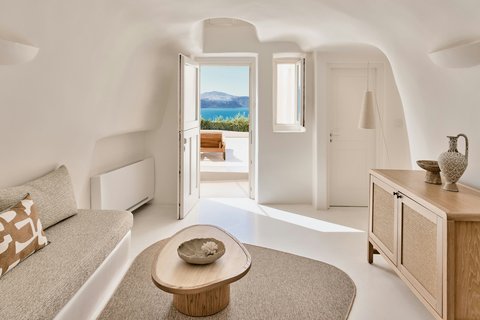 Aura Suite Interior