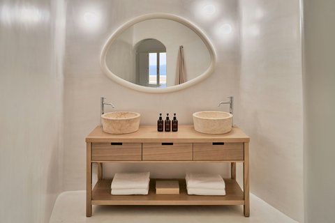 Wet Allure Suite Bathroom