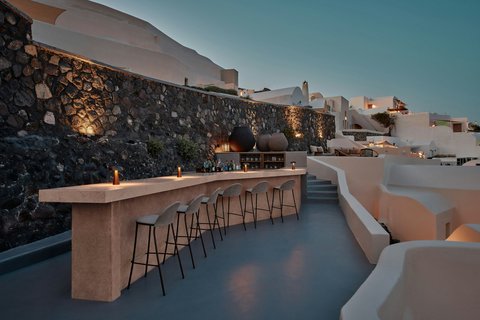 Lure Bar