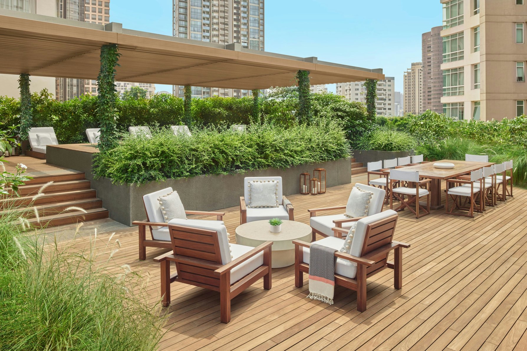 The Singapore EDITION Room Type - EDITION Penthouse, 1 Bedroom Presidential Suite, 1 King, Garden view, Top floor, Whirlpool The Singapore EDITION Room Type - EDITION Penthouse, 1 Bedroom Presidential Suite, 1 King, Garden view, Top floor, Whirlpool