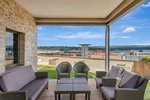 Penthouse, 1 King