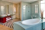 Penthouse, 1 King