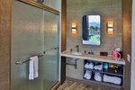 Savvy Suite, 1 Bedroom Suite, 1 King, Terrace