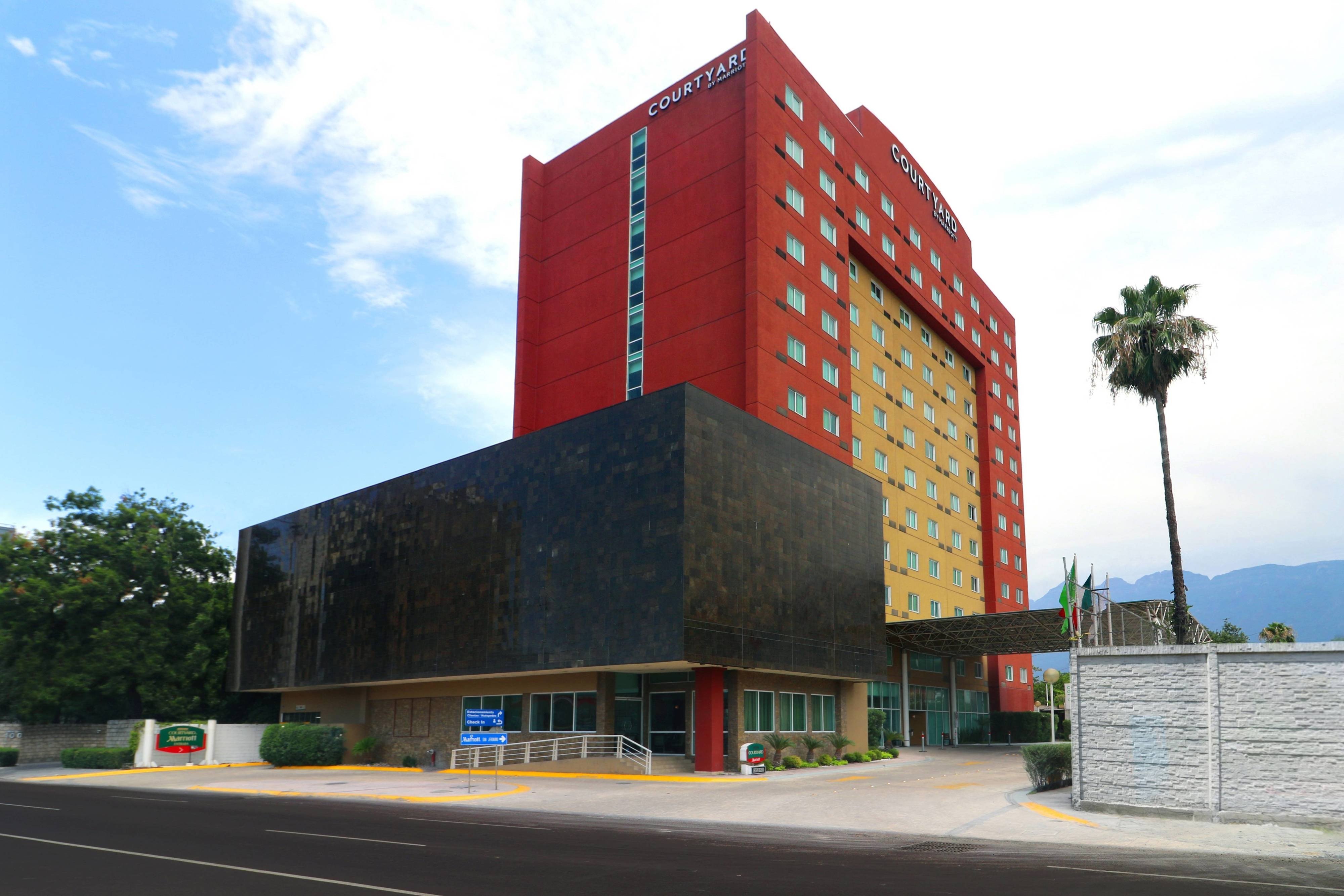 Courtyard San Jeronimo