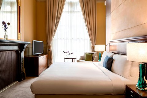 Sir George Gilbert Scott Suite - Bedroom