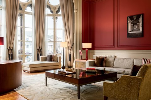 Haywood Suite - Living Room