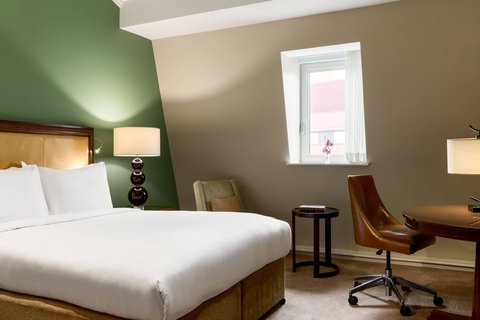 Barlow Guest Room