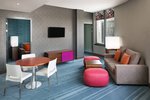 Ultra Savvy Suite, Suite, 1 King, City view, High floor