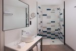 Aloft Premium, Larger Guest room, 1 King, No view