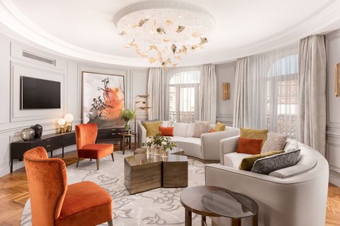 Royal Suite Living Room