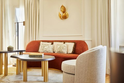 Cortes Suite Living Room - 603