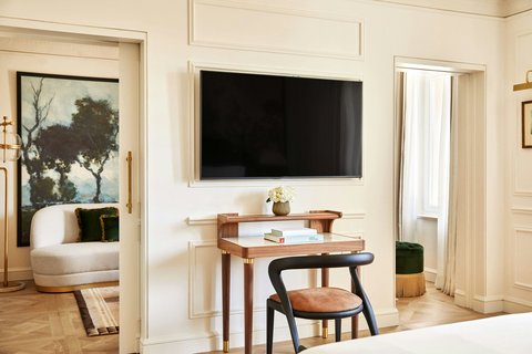 Palace Suite 537