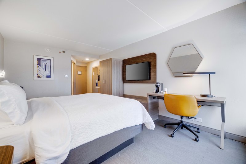 HOLIDAY INN EXP WILKES BARRE E