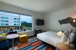 Deluxe, Larger Guest room, In Loft: 1 King, Corner room