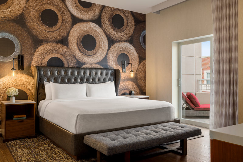 Hotel Indigo Naperville Riverwalk