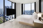 Deluxe, Guest room, 1 King, City view