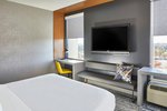 Guest room, 1 King, Aloft