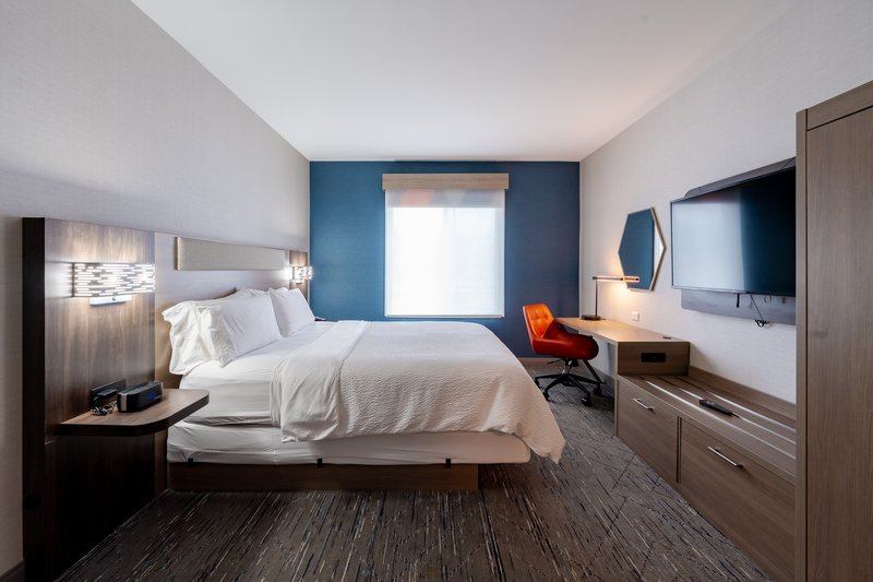 HOLIDAY INN EXP STES FRAZIER P
