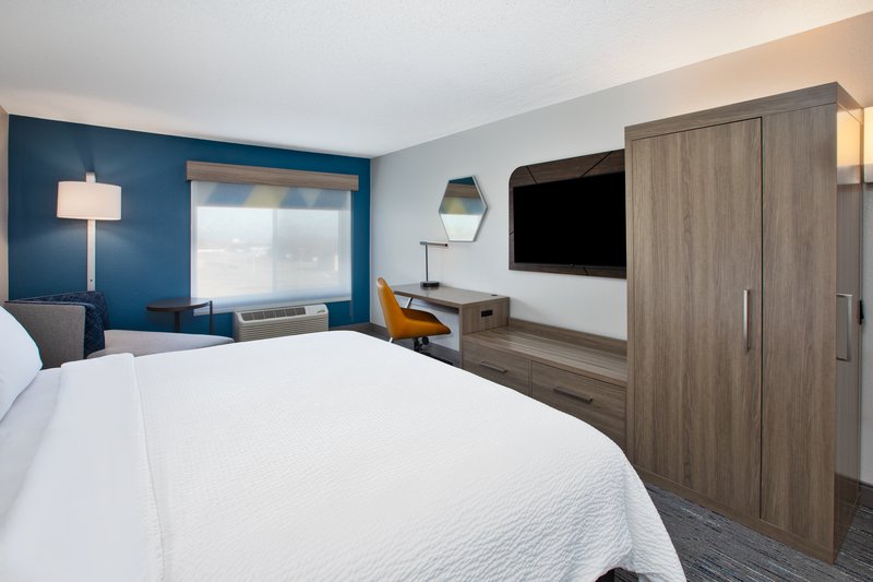 HOLIDAY INN EXPRESS FREMONT