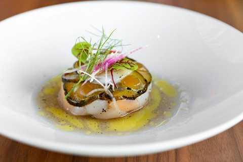 Iced Digby scallop crudo