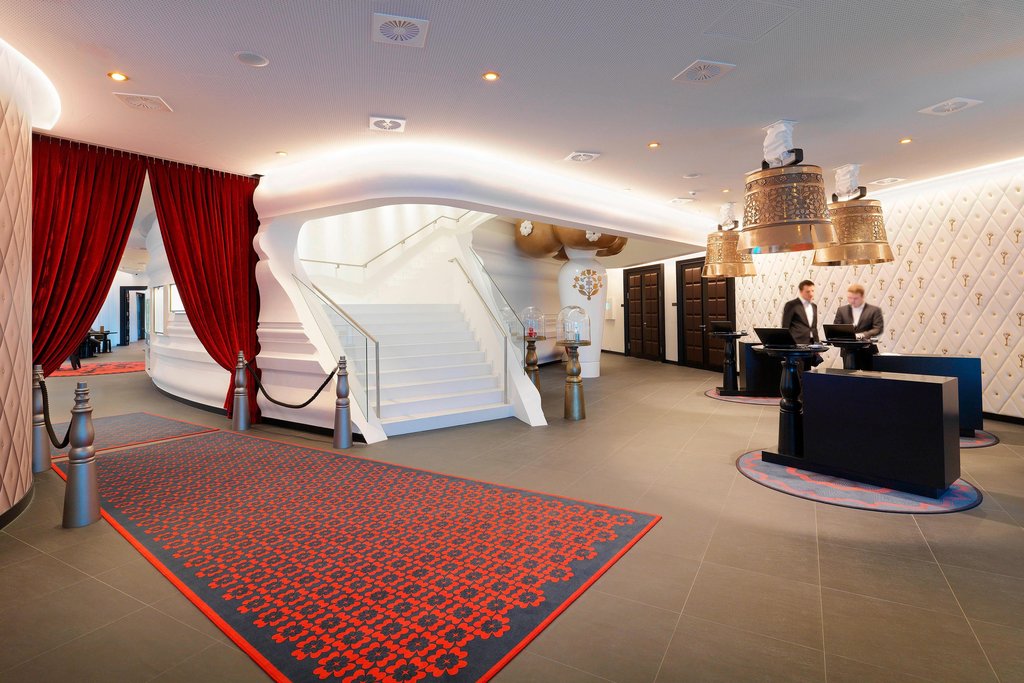 Guest photo