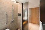 Larger Guest room, 2 Queen, High floor, Balcony