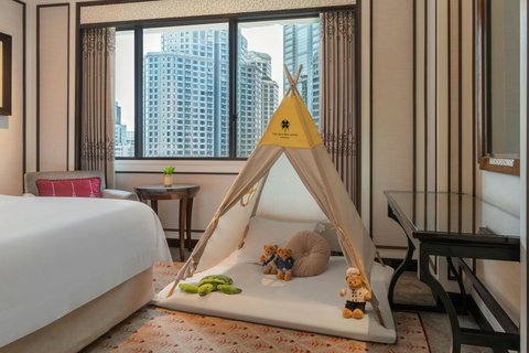 Family-Friendly Twin Bedroom with Kids' Amenities