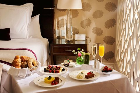 In-room breakfast in bed
