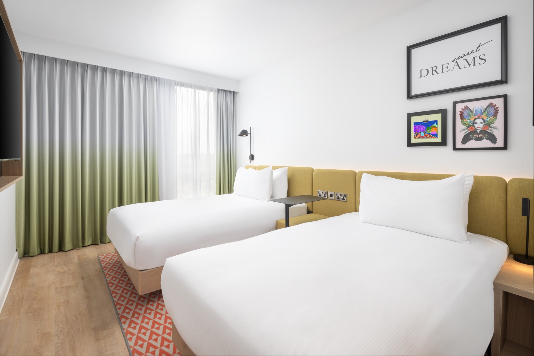 Hampton by Hilton Nuneaton Room Type - TWIN ROOM