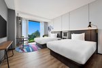 Aloft, Guest room, 2 Double, Garden view