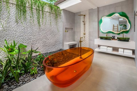 Escape Beach Bathroom