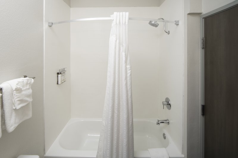 HOLIDAY INN-EXP STES CANYON