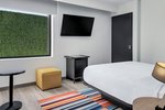 Aloft, Guest room, 1 King, Limited view, Corner room