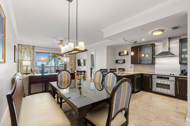 Oceanfront 1BR Beach Suite