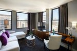 Executive, Larger Guest room, 1 King, Corner room