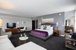 Executive, Larger Guest room, 1 King, Corner room
