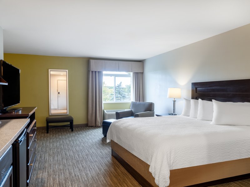 HOLIDAY INN EXP LIBERTYVILLE