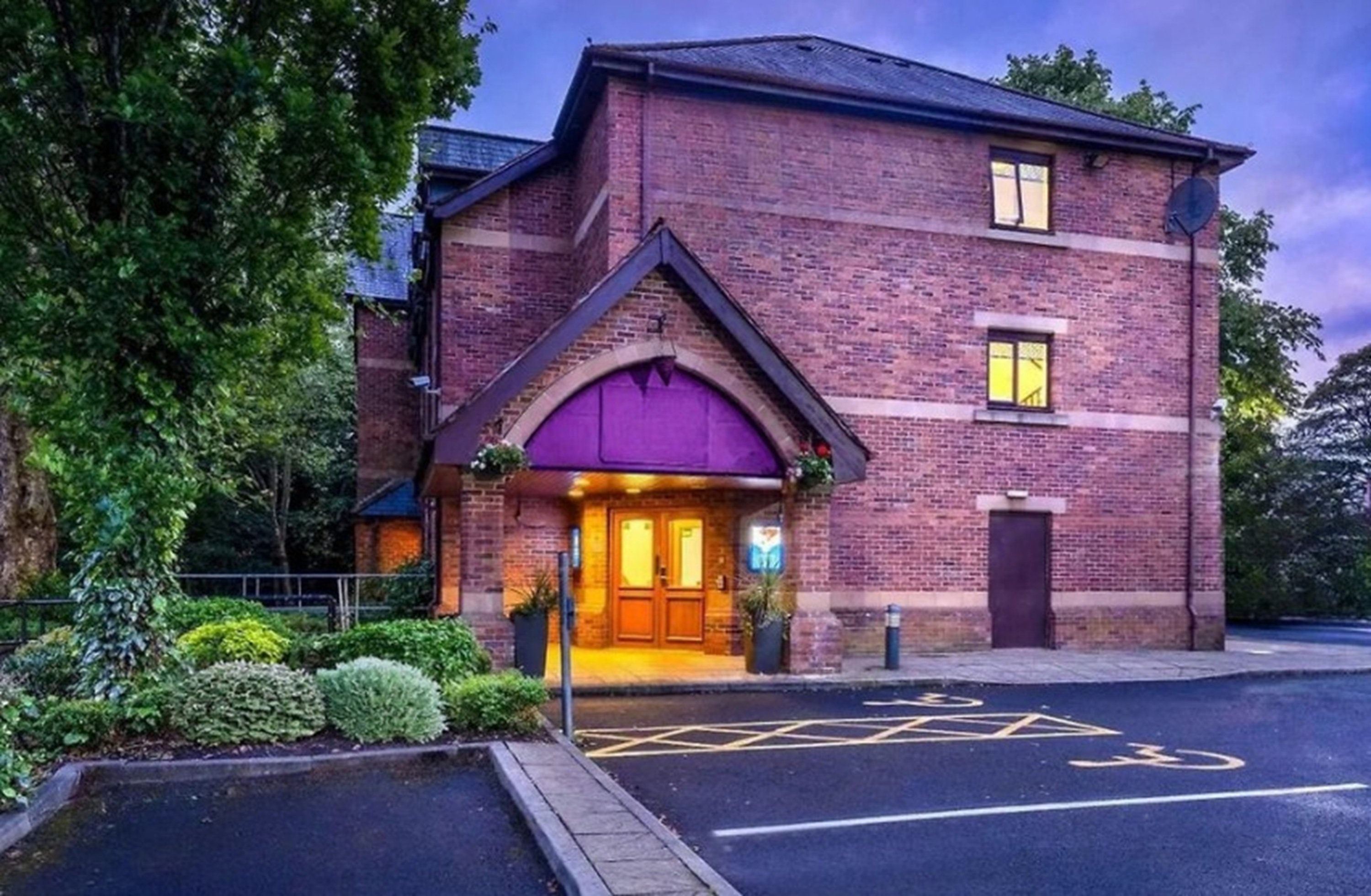 V Lodge Manchester