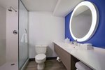Chic, Guest room, 1 King, Pool view