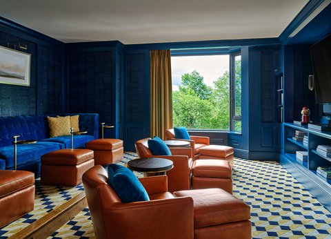 Royal Suite Private Cinema