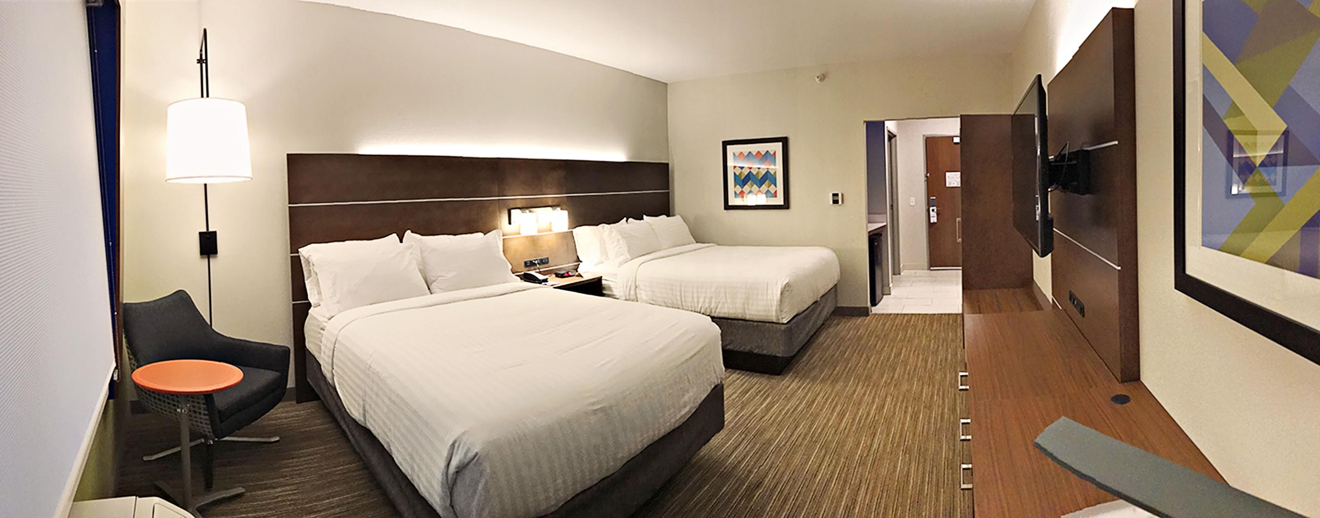 TWO QUEEN BEDS NONSMOKE