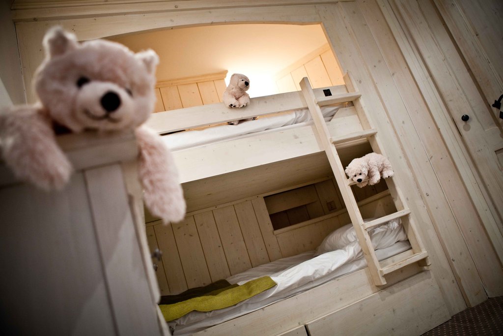 Guest photo